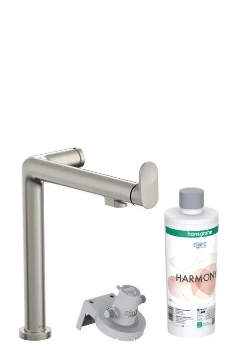 Edelstahl-Wasserhahn von Hansgrohe, mit einem integrierten Filtersystem und einer dazugehörigen Flasche mit Harmonie-Filtermittel, kombiniert in einem Starter-Set.